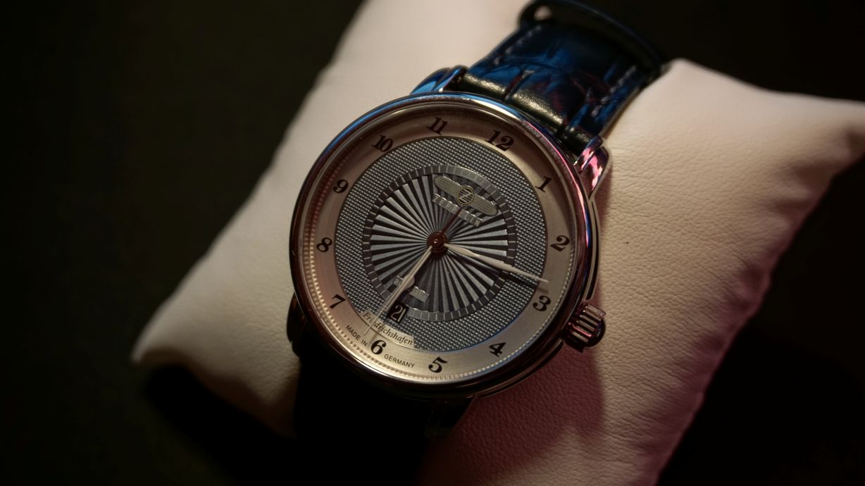 Coverbild zu Zeppelin Friedrichshafen Automatik (85563) im Alltag